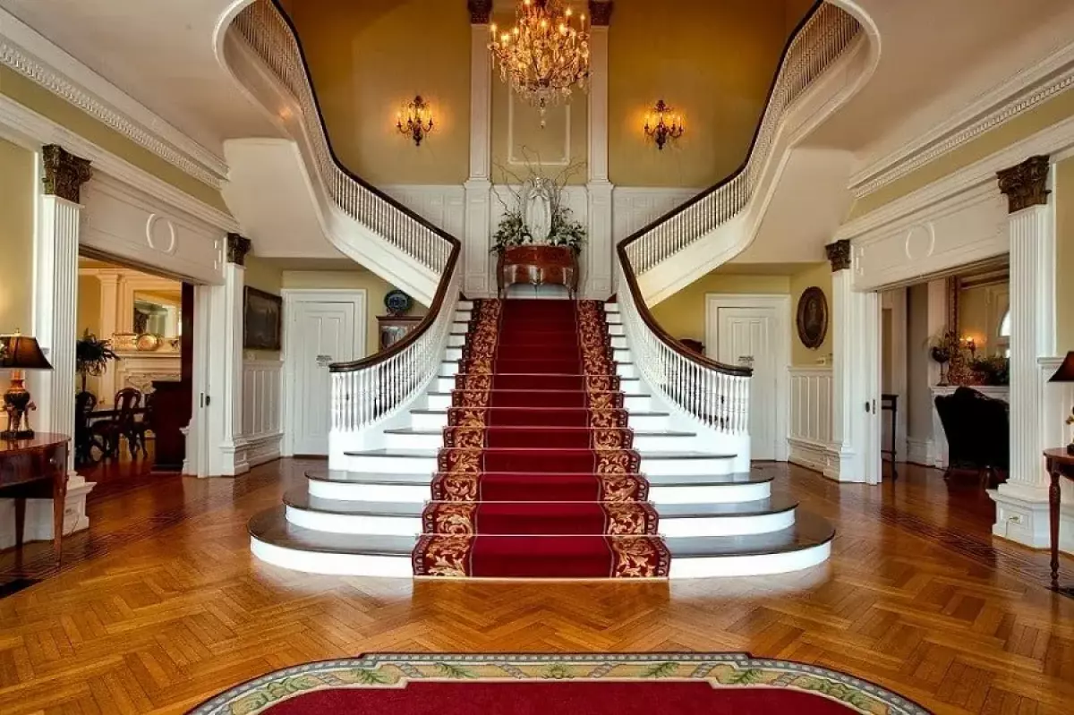 If staircase inside the house facing the front door negatively impacts wealth, then wouldn’t the rich who move into this kind of house suffer loss of wealth?