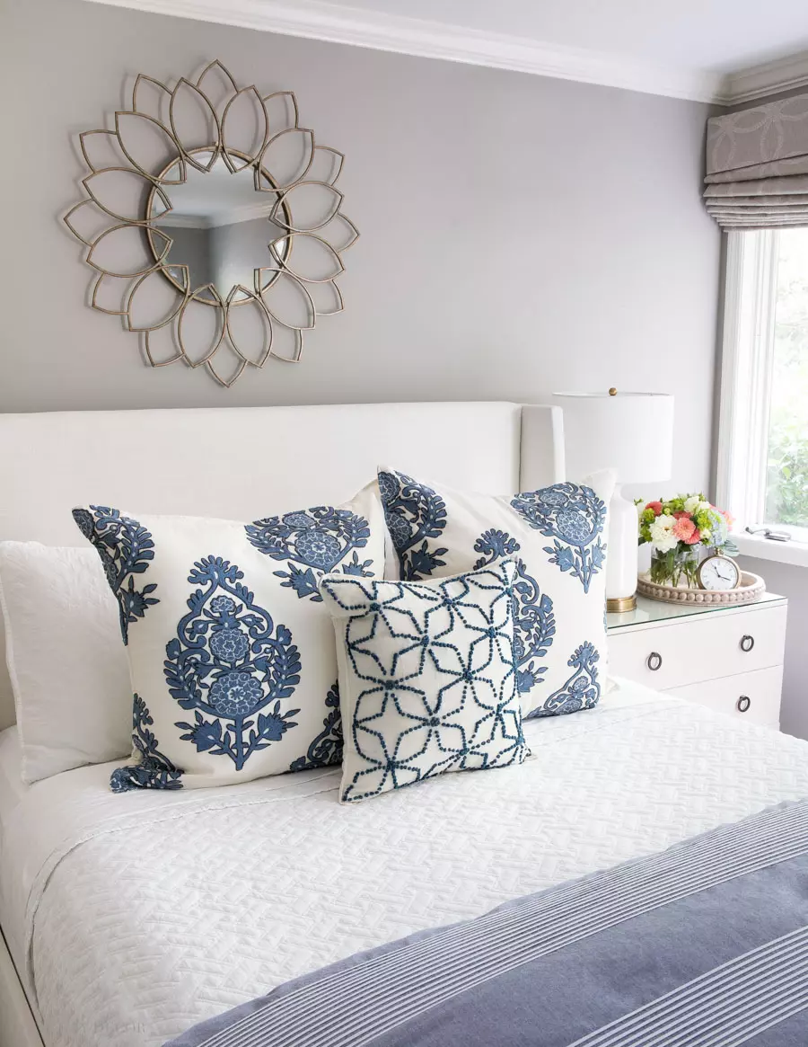 These are the prettiest pillows! Love how this post has so many ideas for arranging pillows on queen beds!