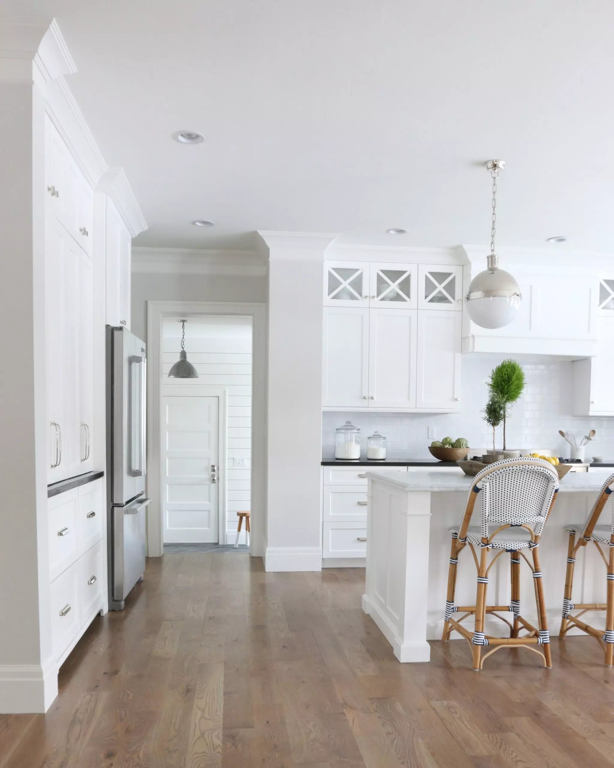 White kitchen with Classic Gray walls