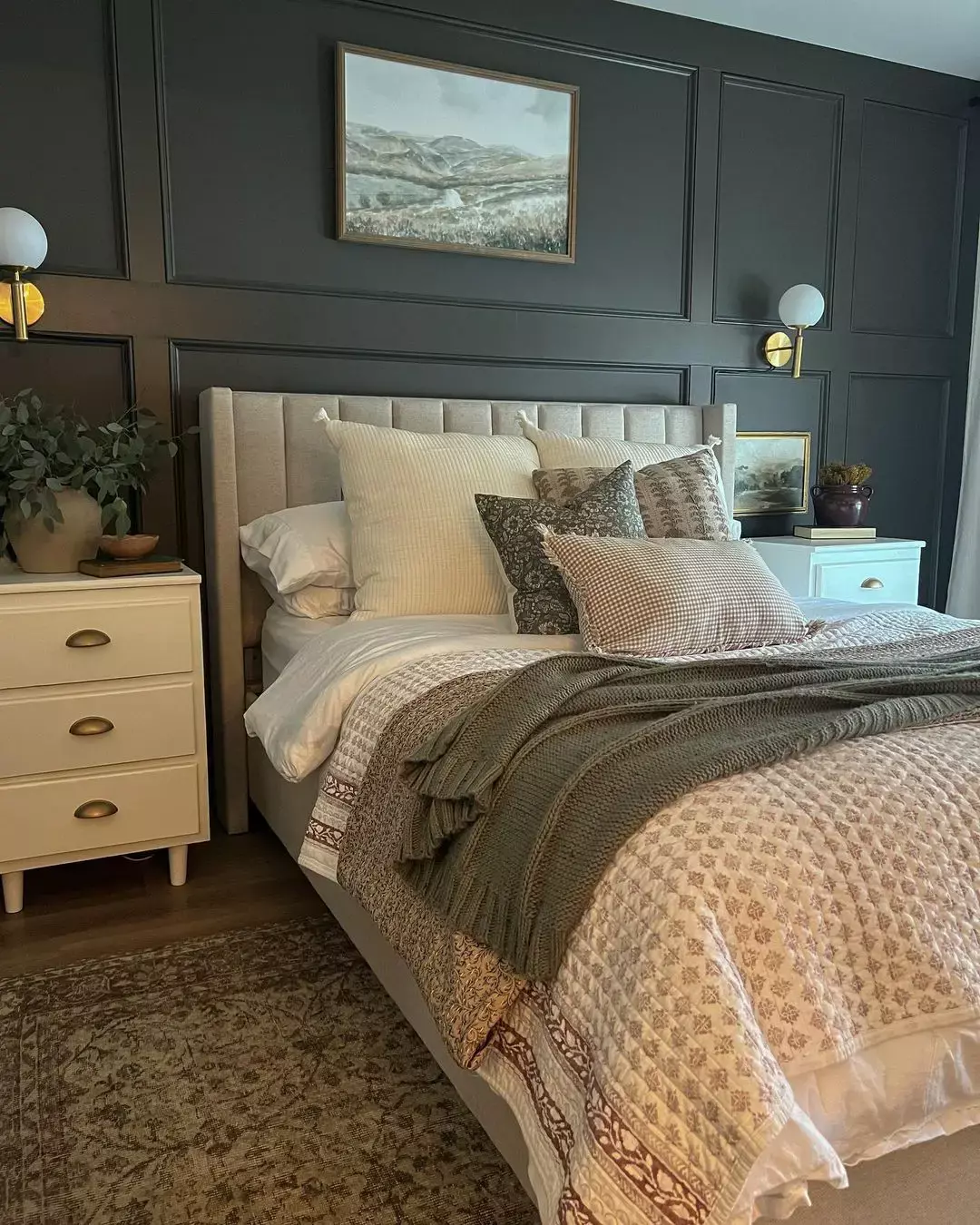 Grey Accent Wall for a Cozy and Inviting Environment