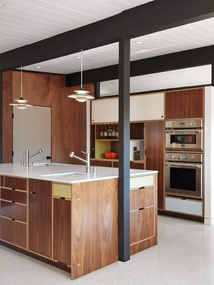 Multi-Color Mid-Century Modern Kitchen via @theatomicranch