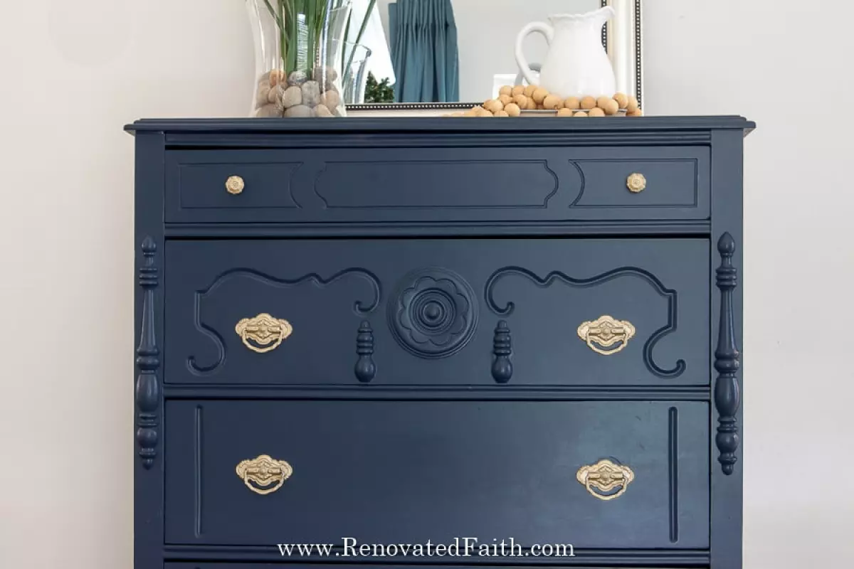 benjamin moore hale navy