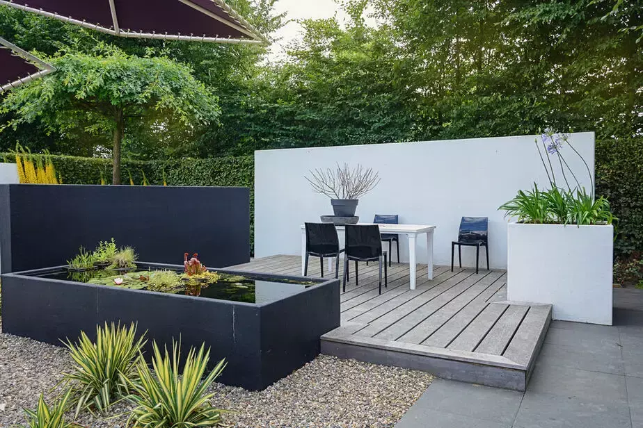 Concrete Boxes For Modern Backyard and Front Garden