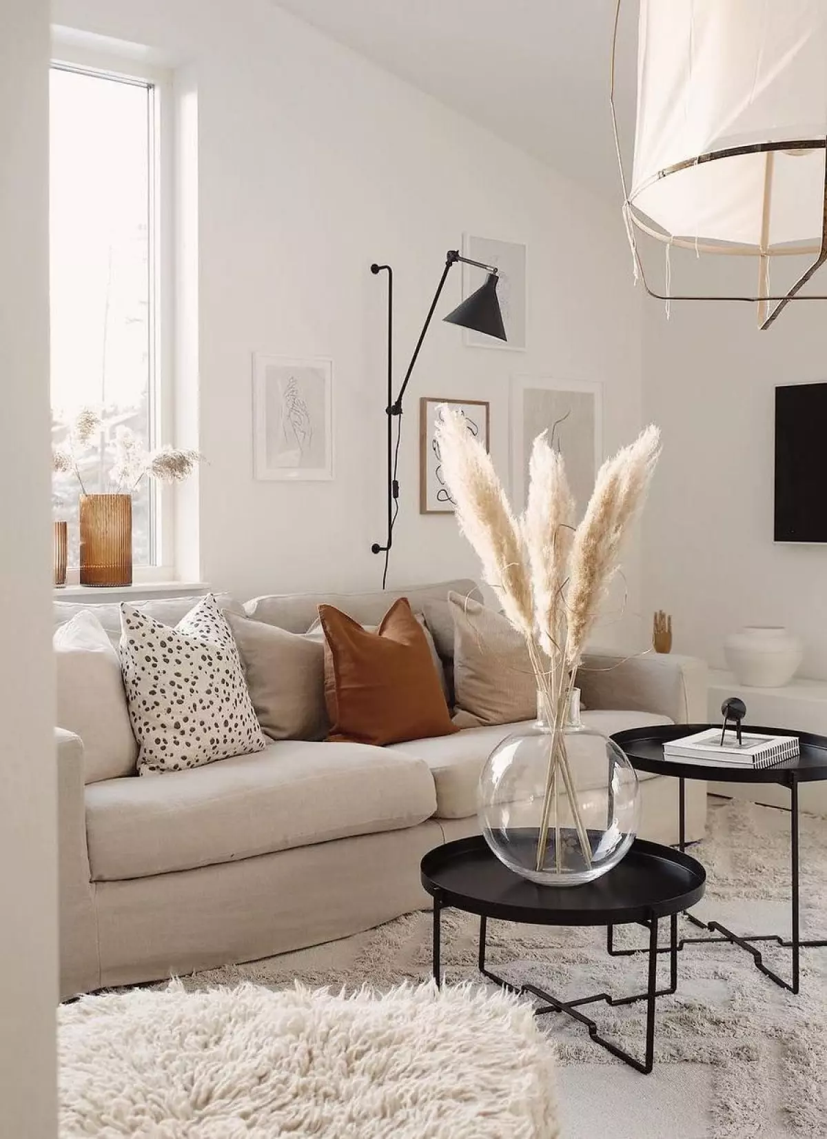 Pampas Grass Coffee Table Centerpiece decor in Scandinavian Living Room by @emmamelins