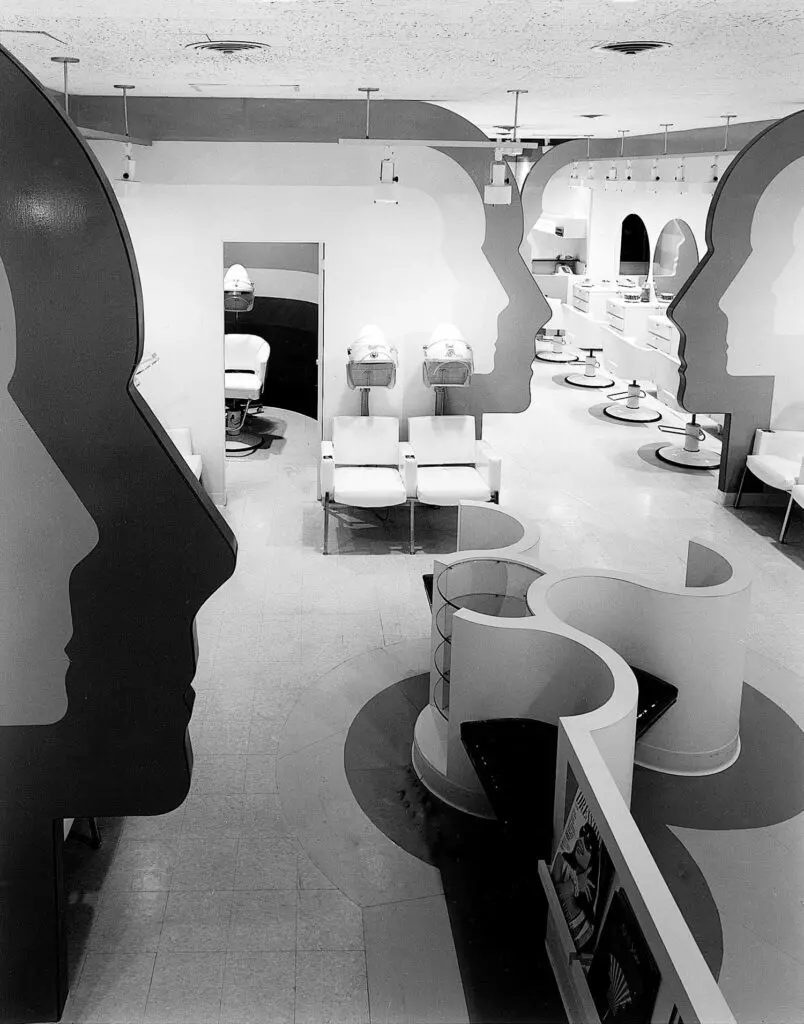 1969 - The Metamorphosis beauty salon by Design Coalition