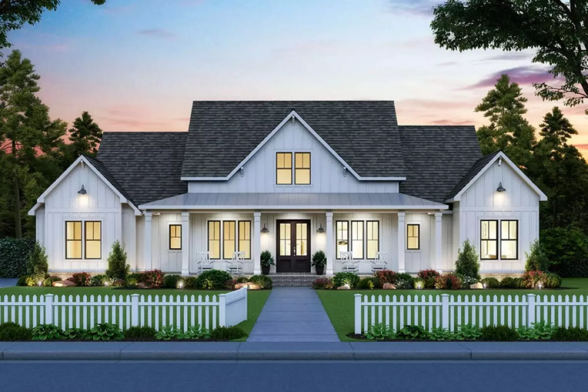 Modern Farmhouse Plan 4534-00039