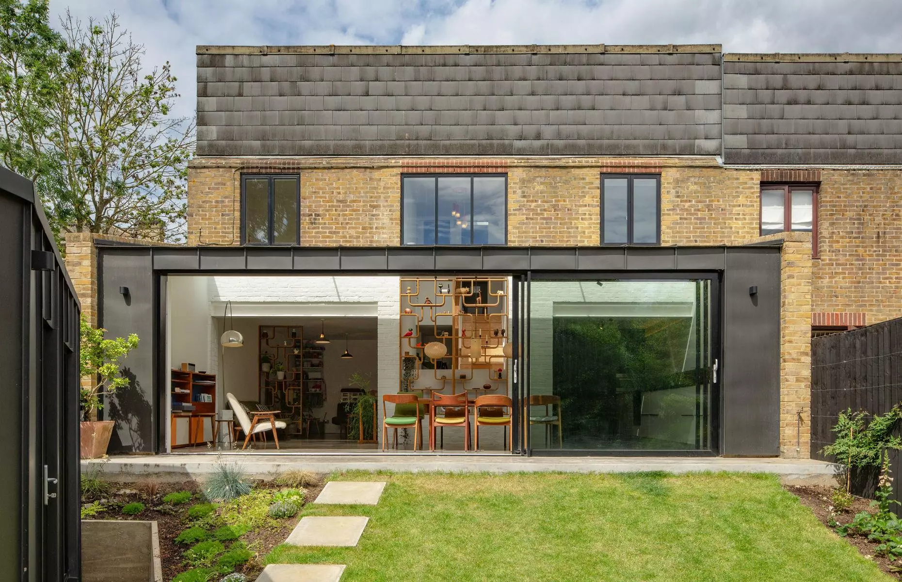 This sensitive extension project was shortlisted for the Don't Move, Improve! awards in 2019.