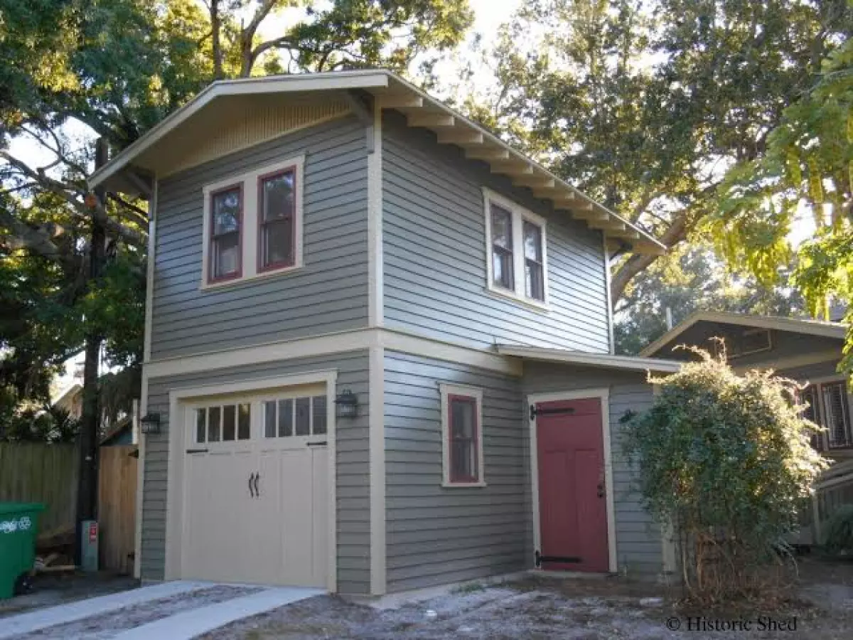 Tiny House With Garage