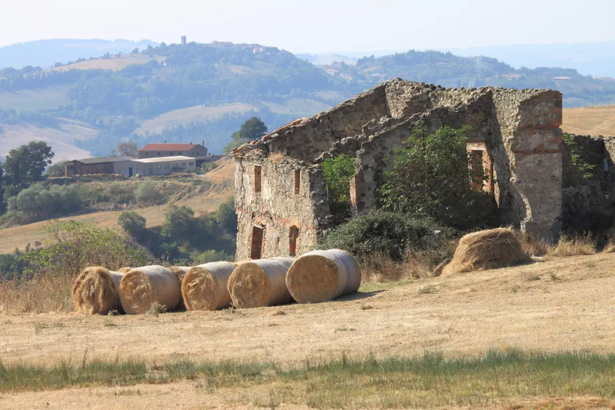 The pipedream of restoring a crumbling Tuscan farmhouse appeals to many. But just how feasible is it, really?