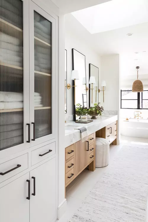 Beautiful modern master bathroom