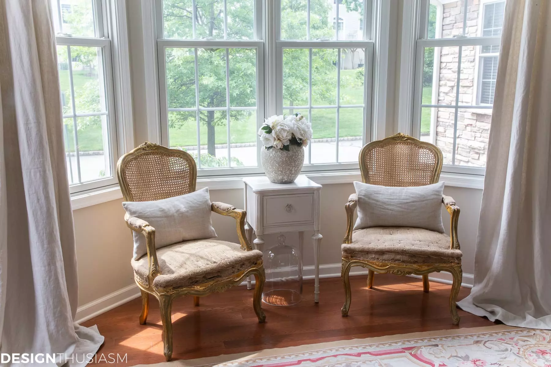 french country living room chairs