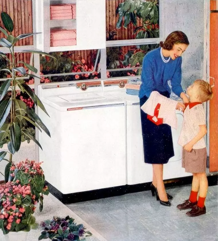 Vintage 1950s GE Automatic Washer - Retro laundry rooms (1955)