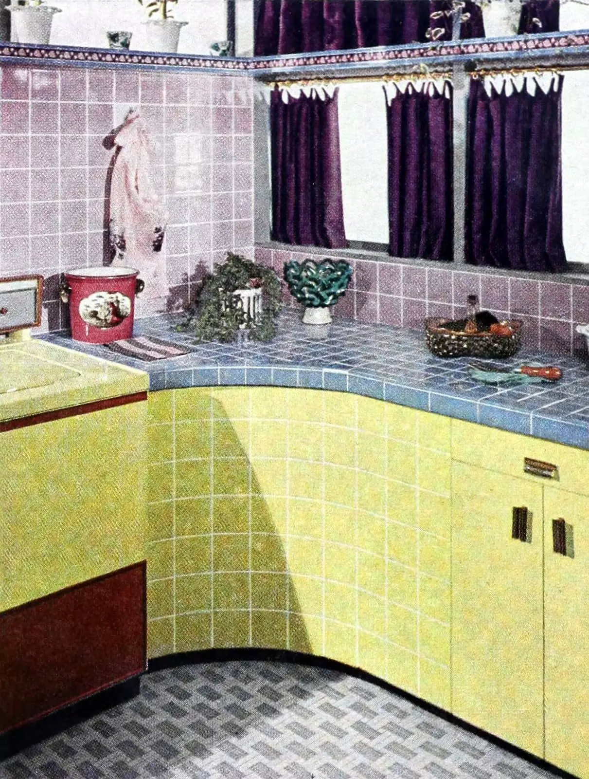 Tiled vintage laundry room (1957)