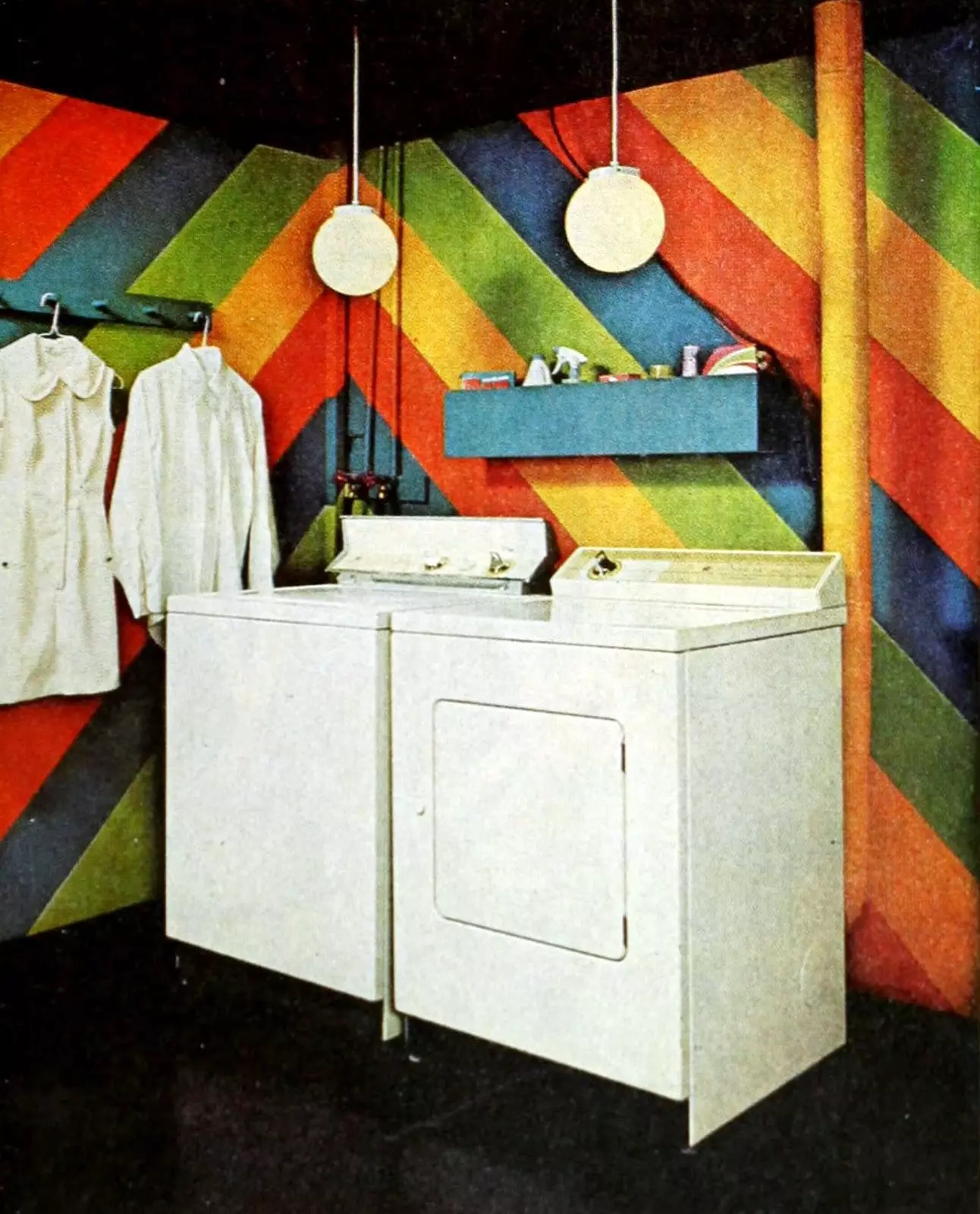 Bright and bold striped walls woke up this 1970s laundry room (1973)