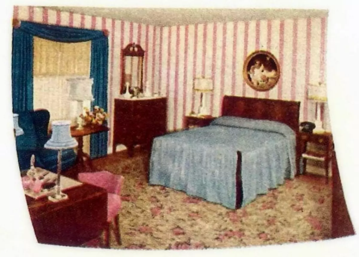 Vintage interior design bedroom in 1940s - Before