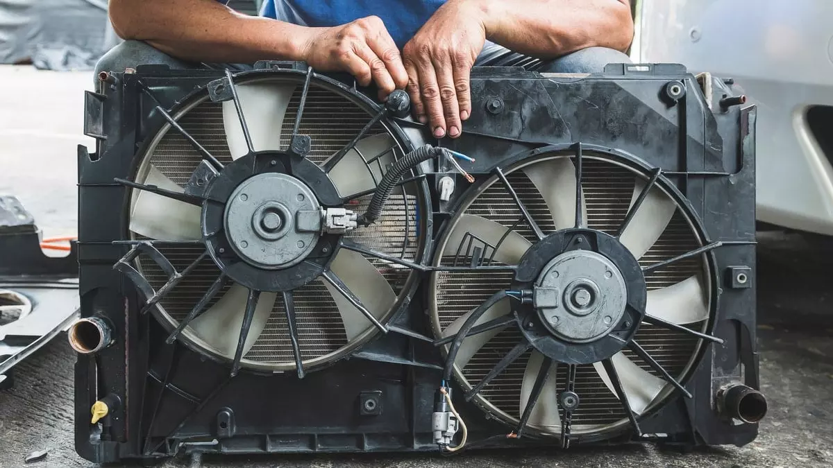 What Is a Car Fan, How Does It Work And What Happens If It Malfunctions?