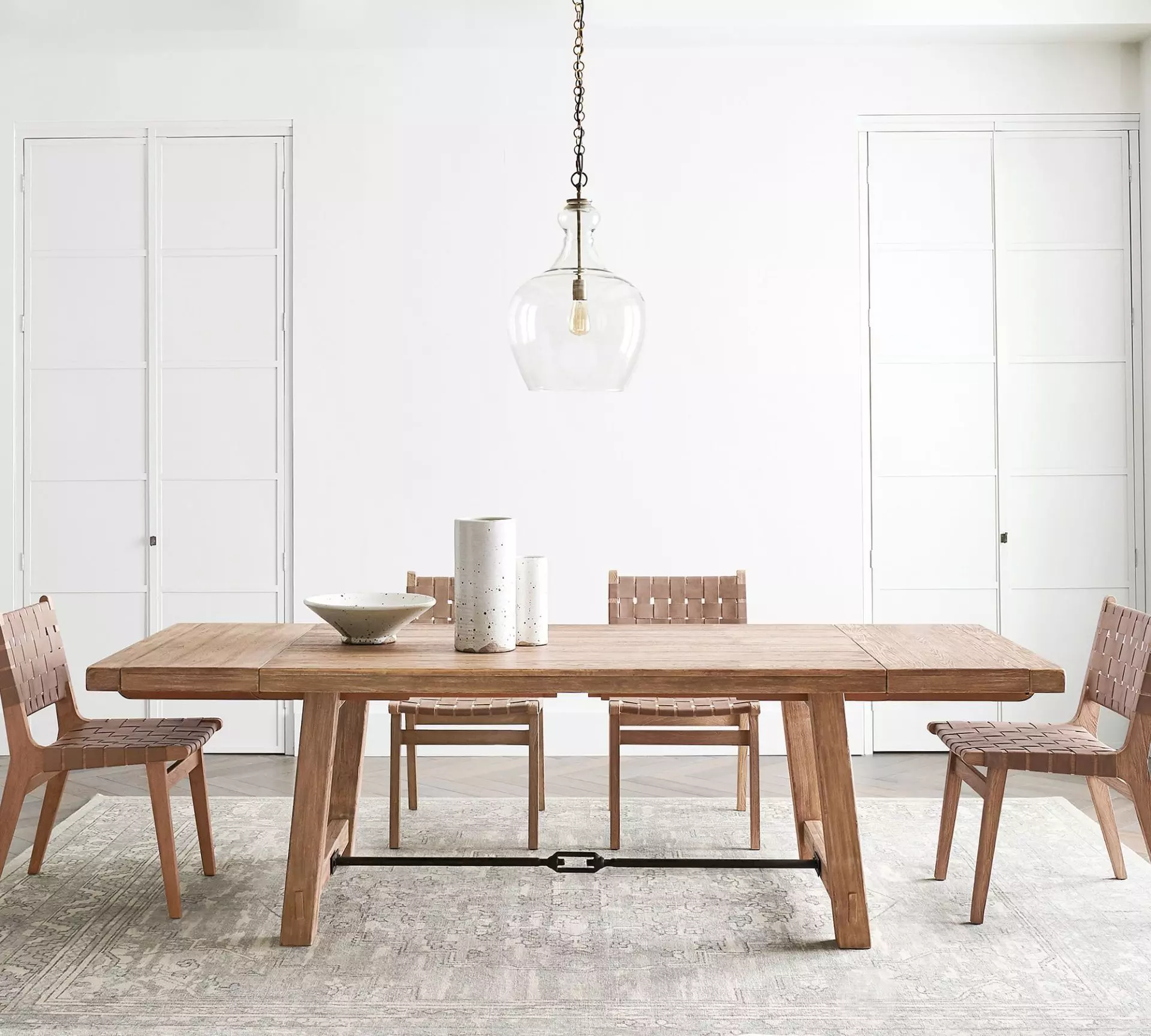 wood expandable dining table that can seat 6 comfortably.