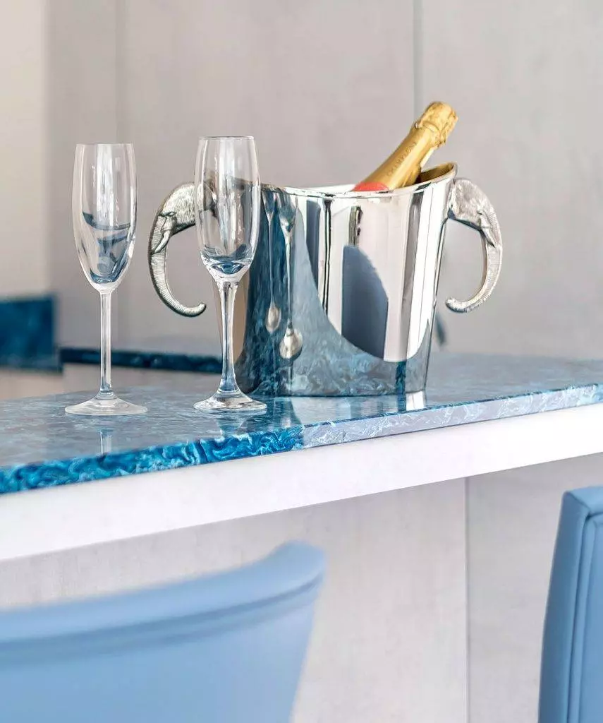 Blue worktop in pool bar