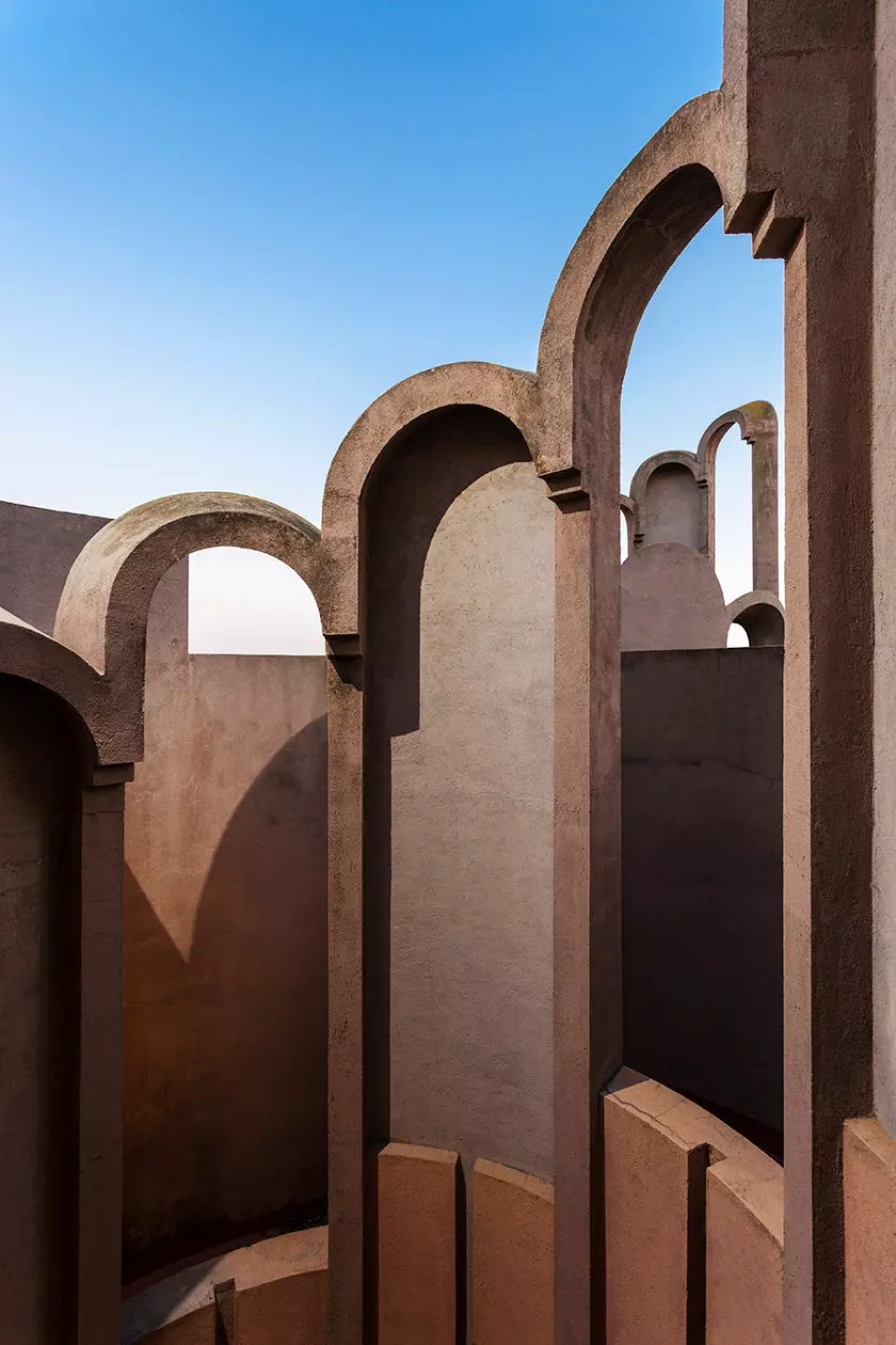 Inside Ricardo Bofill’s Fortress and Muse Cement Factory