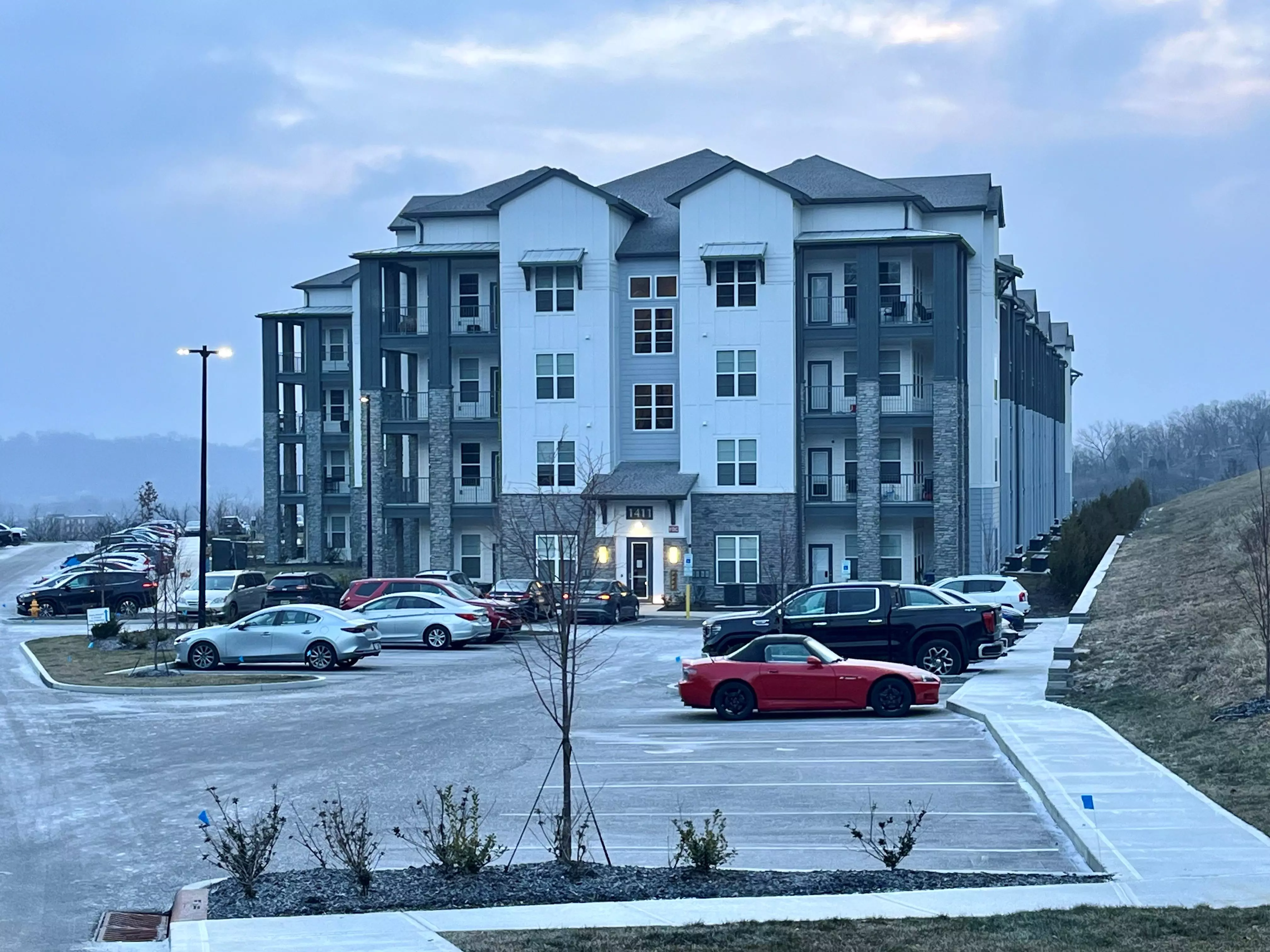 The Tapestry Ridge luxury apartments at 1401 Dixie Highway in Covington