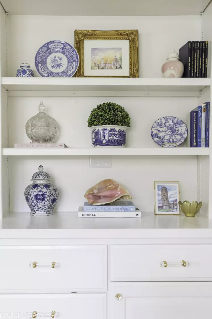 How to style your built-in bookcase.