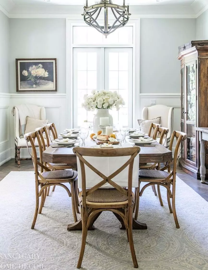 Empty Frame Gallery wall in French Country Dining Room via @laureltrace