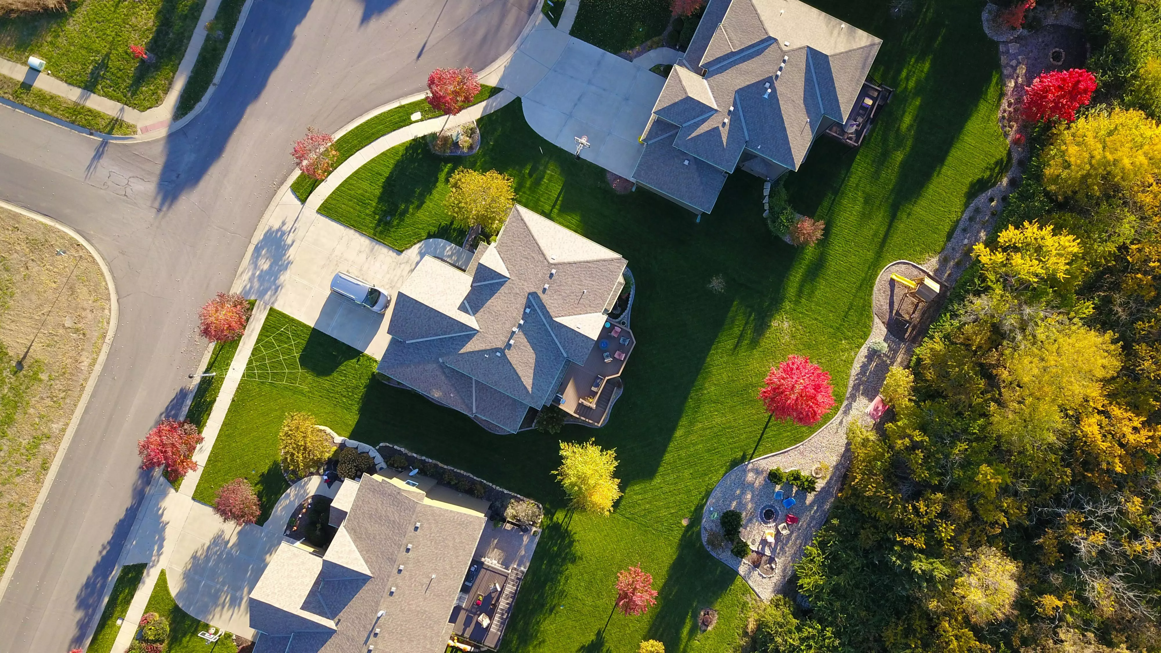 aerial view of a residential neighborhood that could be used for sending a newsletter to your geo farm