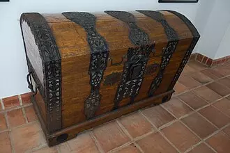 Chest (petaca) from colonial Mexico