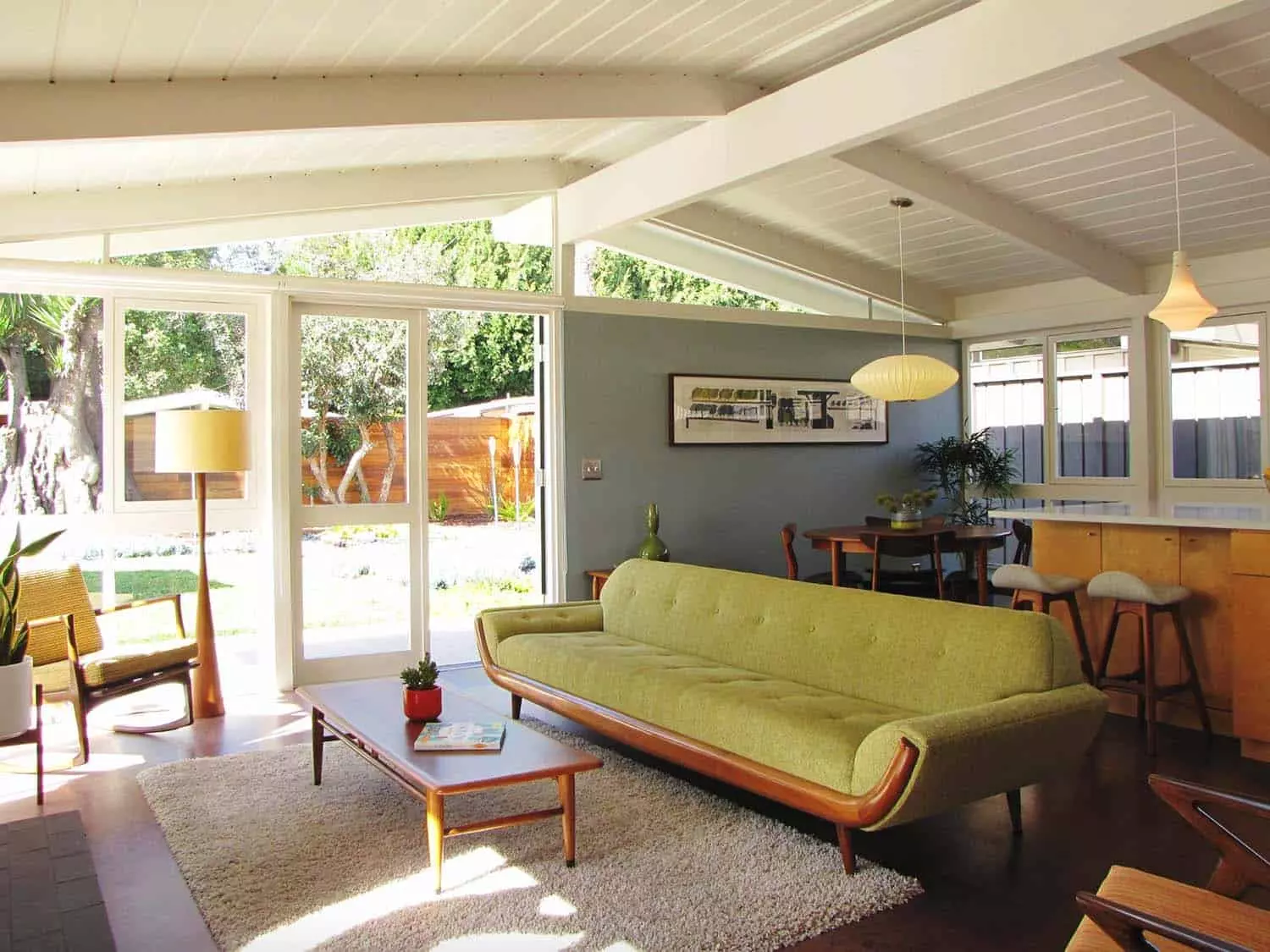 38 Absolutely gorgeous mid-century modern living room ideas