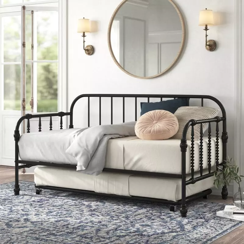 Daybed With a Trundle