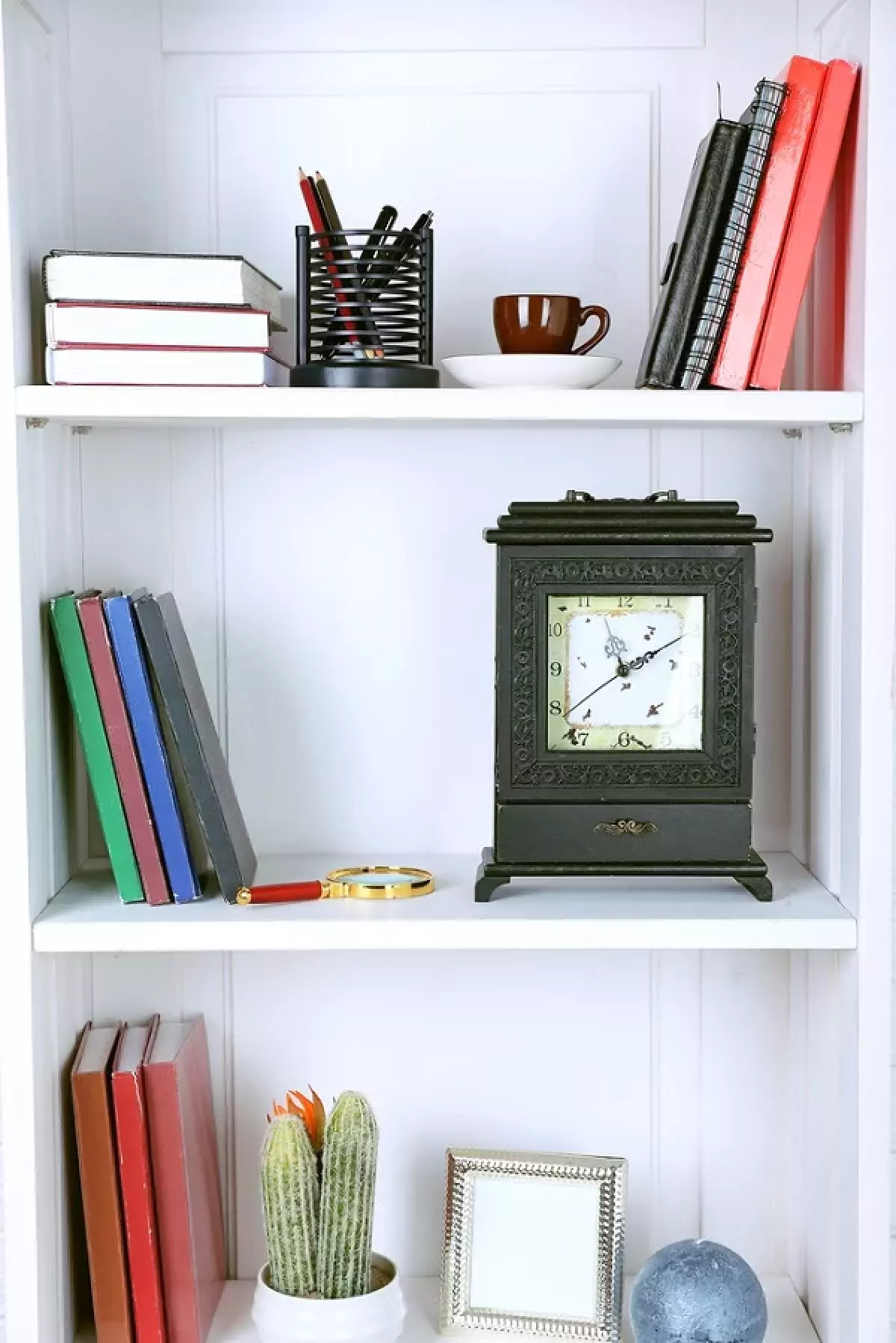 how to style a bookcase