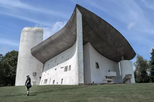 Capilla Notre Dame du Haut / Le Corbusier - 1955