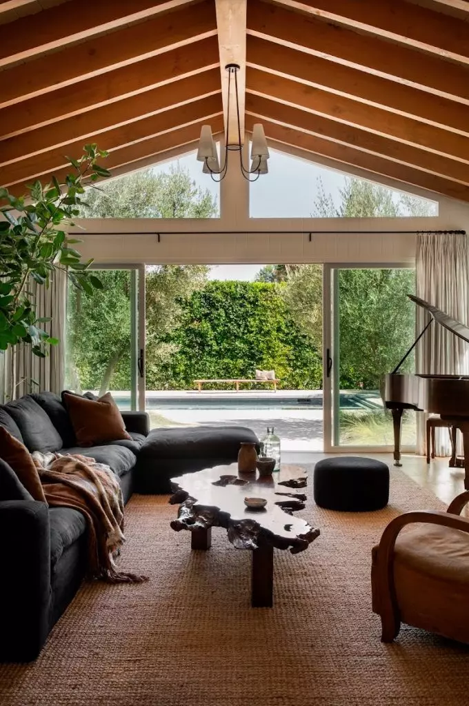 Image of designer Sarah Solis’ living room by Shade Degges