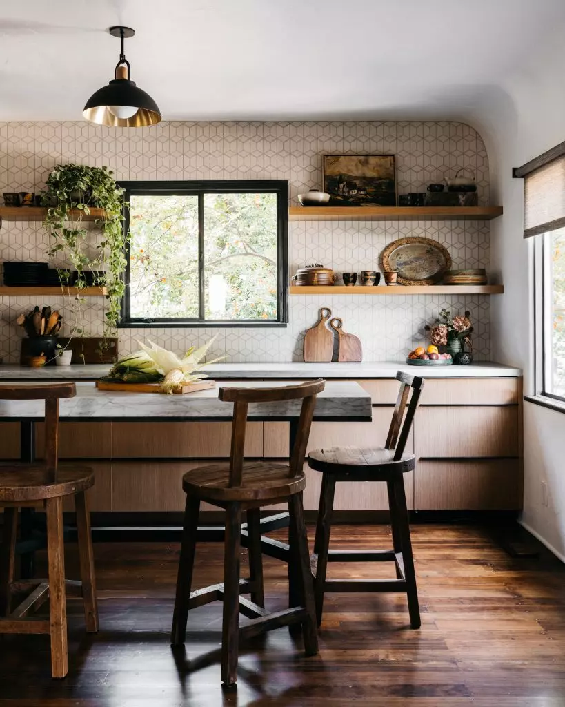 Image of Greg and Christy Billock’s kitchen by Virtually Here Studios