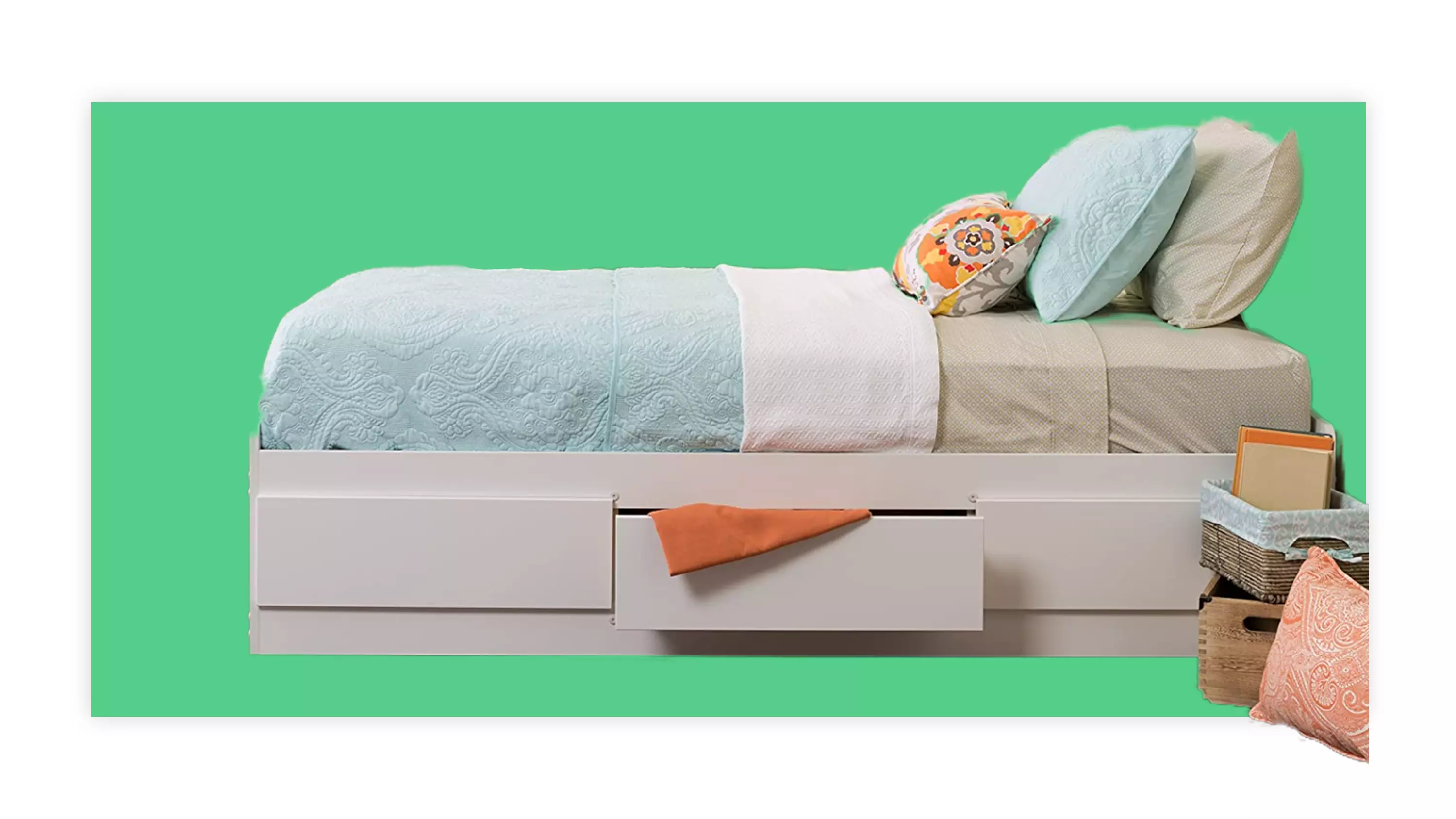 This bed comes in four colors.