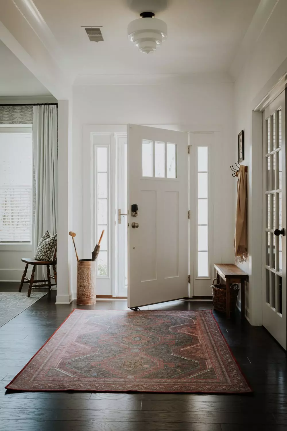 Entryway Area with 5x7 Ruggable Rug