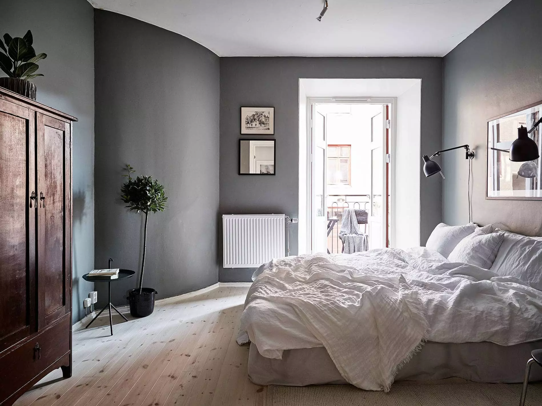 Subtle Medium Grey Bedroom