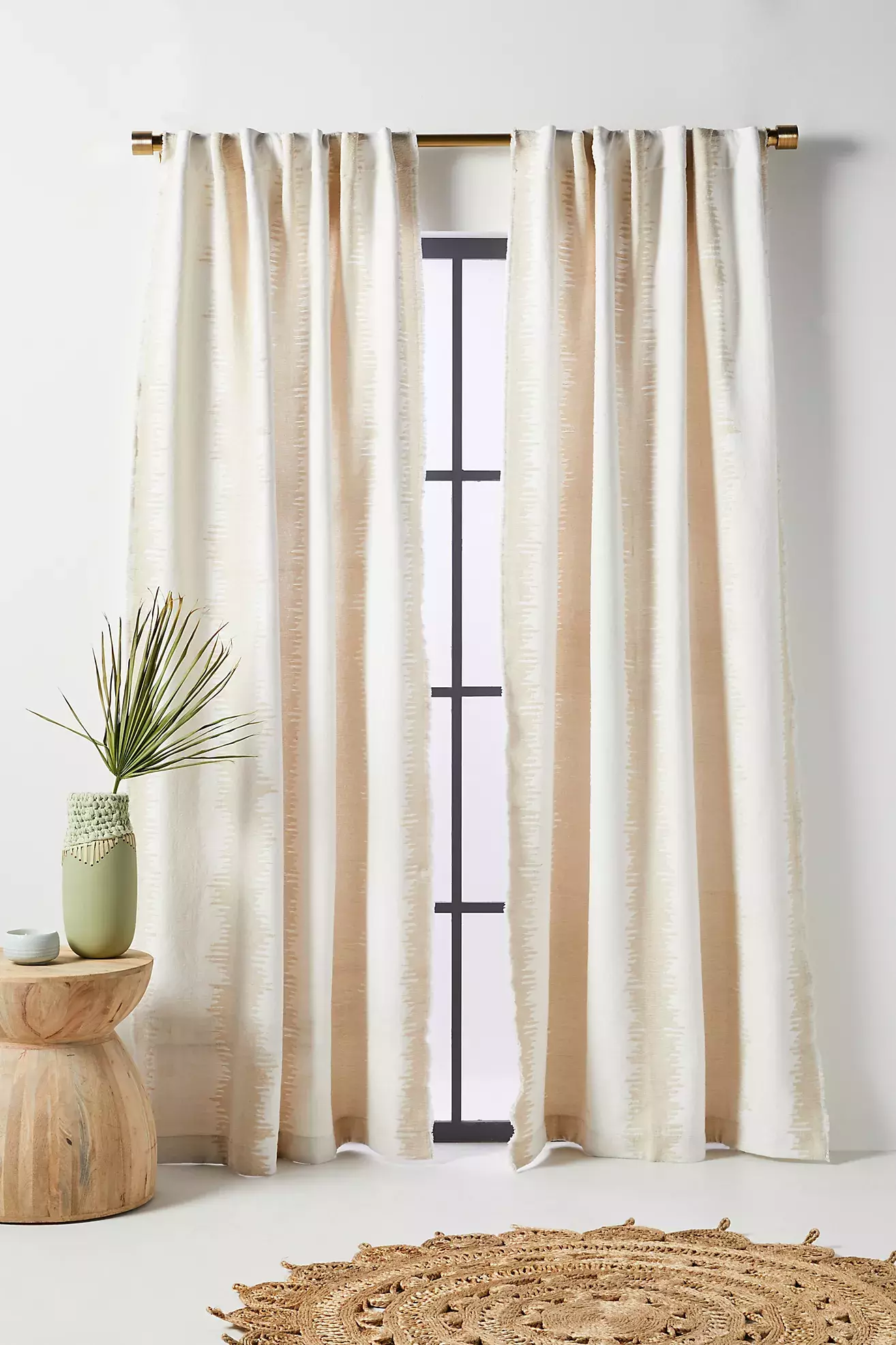 Dress Your Windows in Floor-Length Curtains