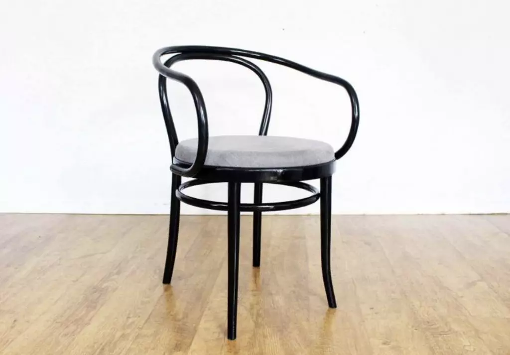 Thonet Fledermaus Chair