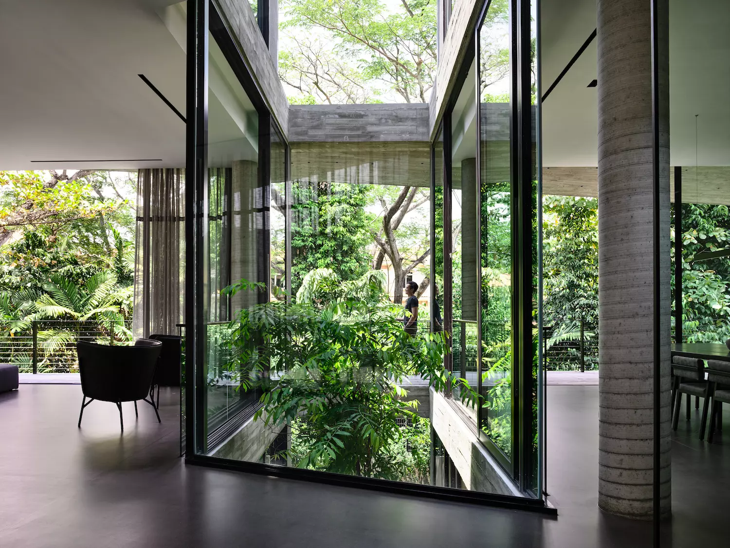 Usage of Glass in Interior Design