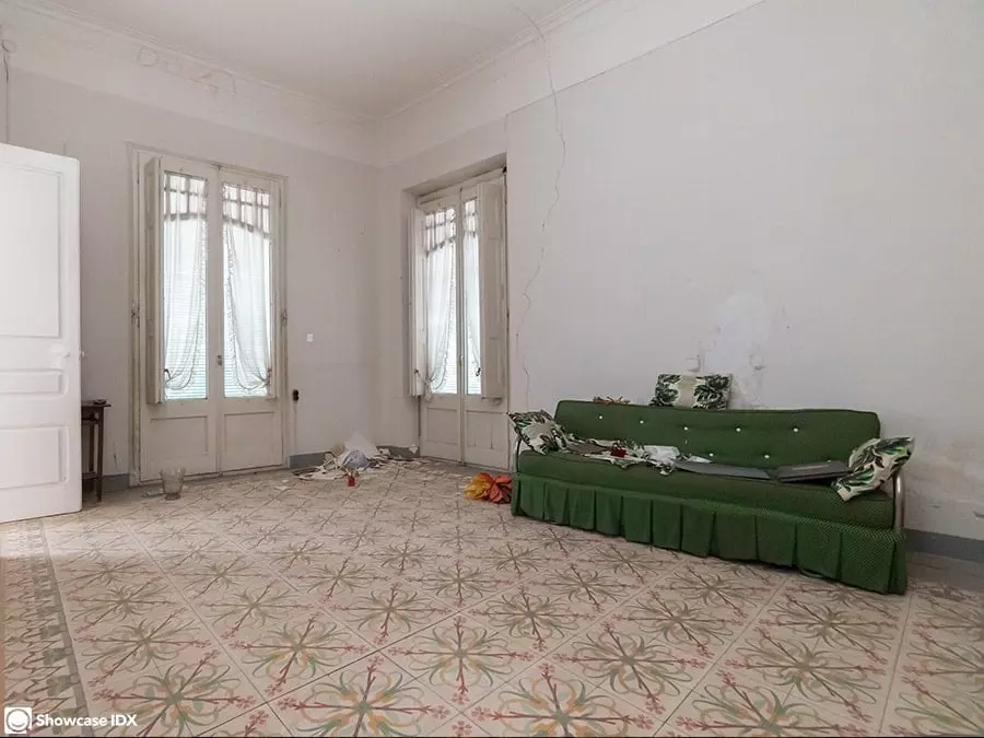 Terrible Real Estate Photos - Selling a Home is Hard