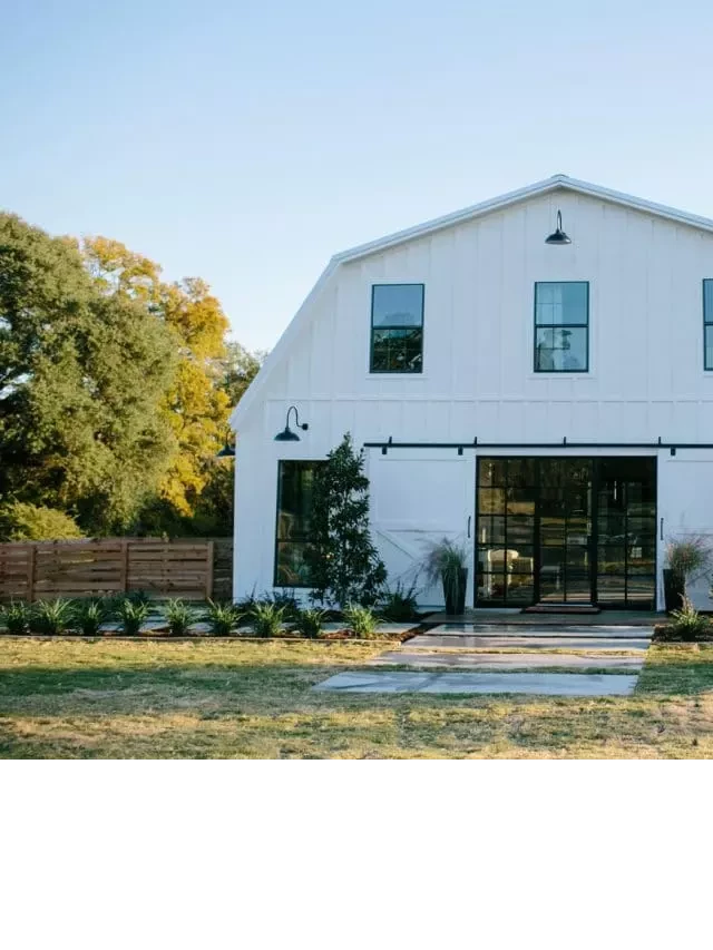   Discover the Timeless Charm of Gambrel Roof Barn Designs