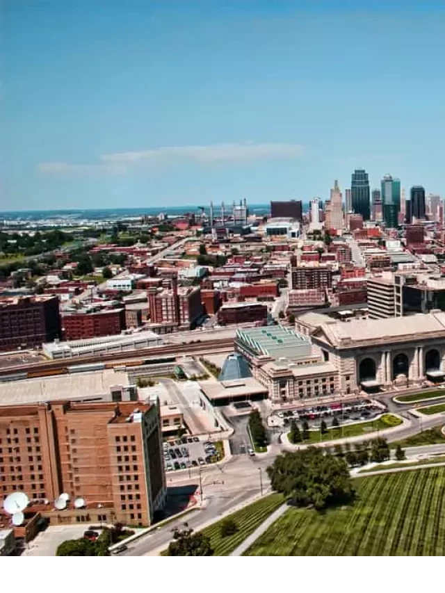   The Kansas City Housing Market: Insights, Trends &amp; Forecasts for 2022