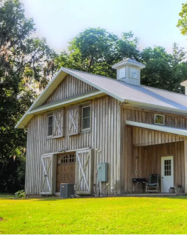   17 Awesome Barn House Interiors: Experience the Perfect Blend of Rustic Charm and Luxury