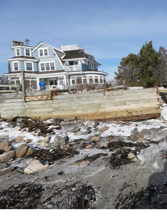   Living on the Edge: Coastal Realtors Adapt to Devastating Floods